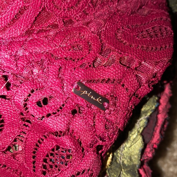 Victoria Secret - Picture 5 of 9